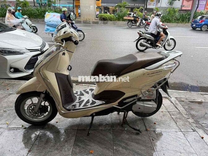 Honda Lead 2020 Nữ màu Kem