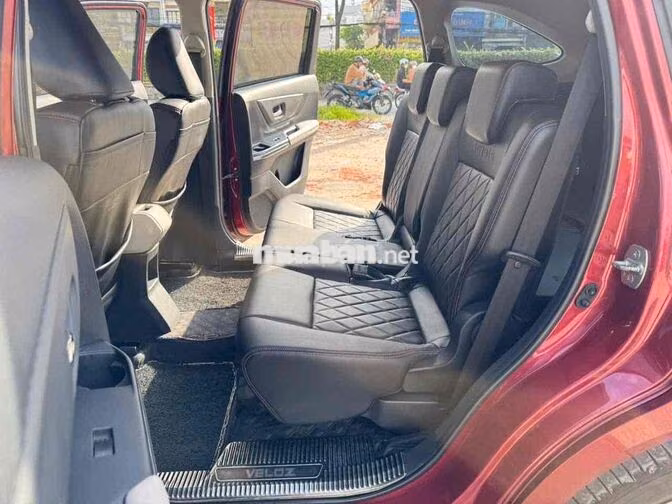 Toyota Veloz Cross CVT 2022 Đỏ