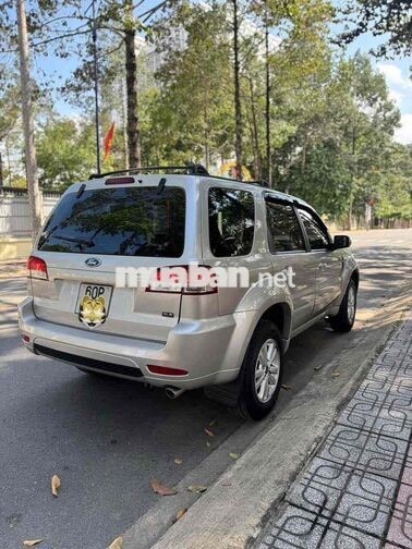 Ford Escape 2010 STD Bạc 120.000 km
