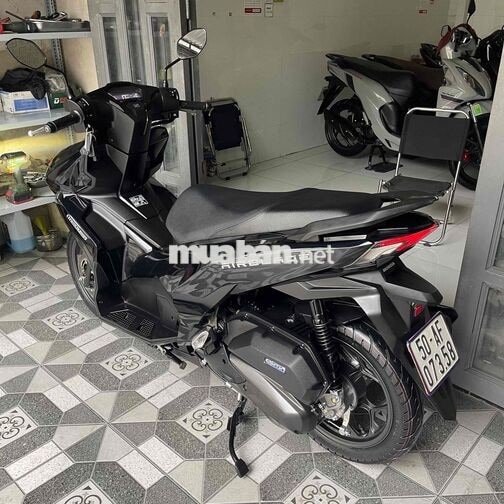 ab 4val 125/2026 Đen, 400km như mới, bstp 9 chủ