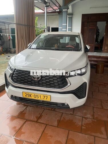 Toyota Innova Cross 2024 Trắng 8 chỗ Indonesia