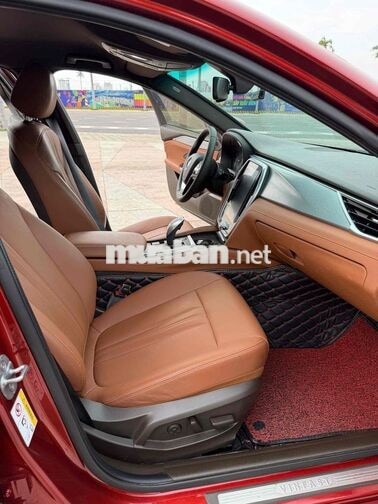 Vinfast Lux A2.0 Premium 2020 Đỏ 65000 km