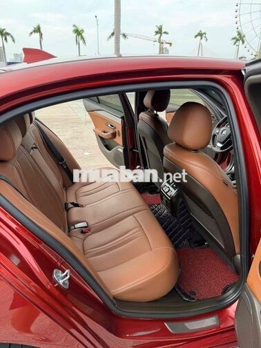 Vinfast Lux A2.0 Premium 2020 Đỏ 65000 km