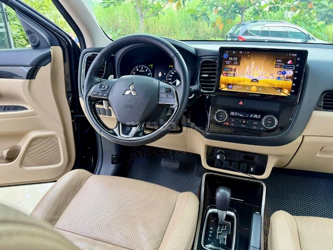 Mitsubishi Outlander 2.0 Premium 2018 - 91.000km