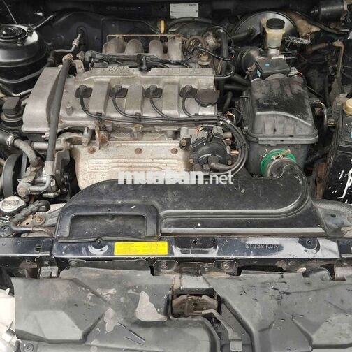 Mazda 626 Sedan 4 chỗ màu Đen