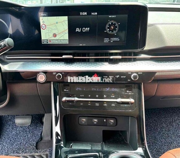 Kia Carnival Signature 2024 Xanh Ngọc 32.000 km