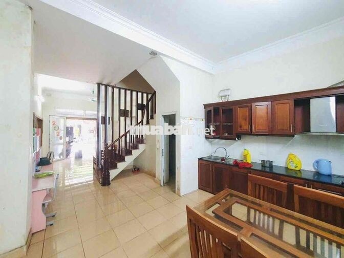 Cho thuê nhà ở mặt đường tỉnh lộ 422; gần Vincity Đan Phượng