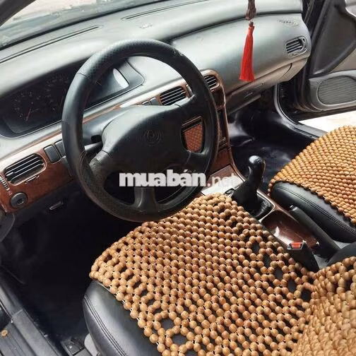 Mazda 626 Sedan 4 chỗ màu Đen