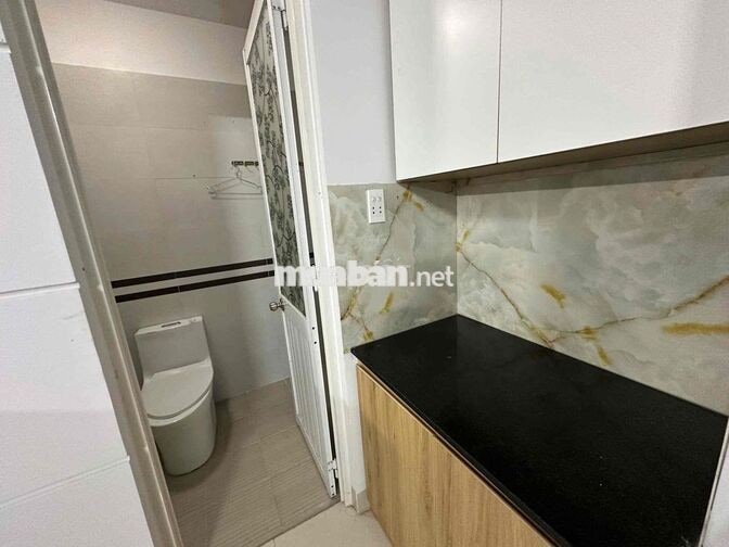 cho thuê phòng ban công phạm hùng 4.5 triệu ở liền