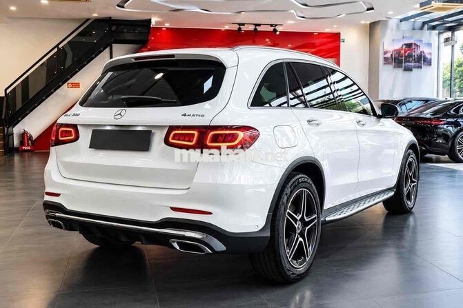 Mercedes GLC 300 AMG 4MATIC 2022 Trắng V1