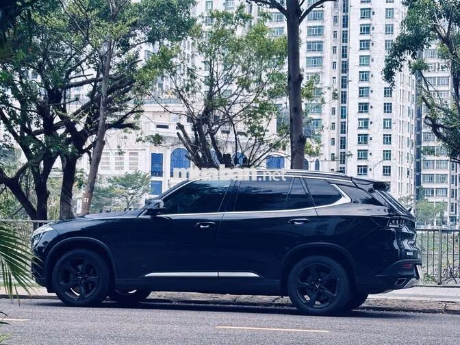 VinFast Lux SA2.0 SUV Đen