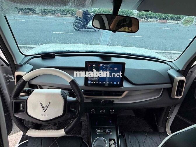 Vinfast VF3 Plus 2026 Trắng 4600km Mua Pin