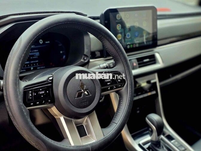 Mitsubishi Xpander Premium 2025 Đen 2.000 km