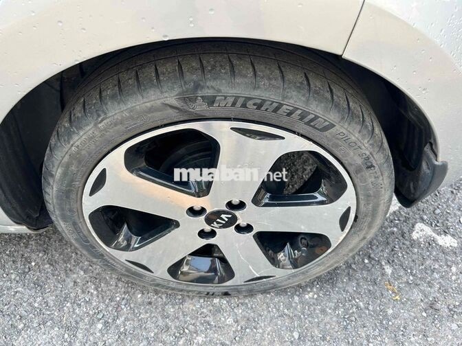 Kia Rio 2012 Tự động 11 vạn Bạc