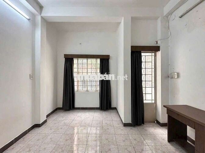 Cho thuê nhà nguyên căn.Đường Huỳnh Văn Bánh, Phường 17.Quận Phú Nhuận