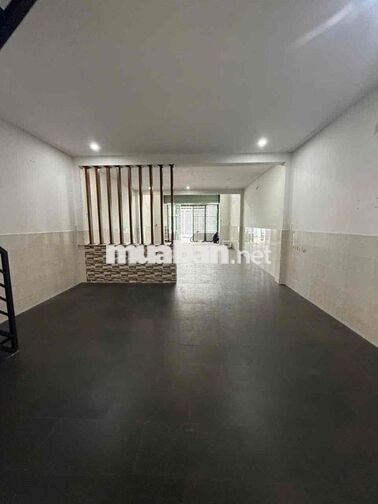 nhà 5x20m đúc lửng 2pn 2wc trệt trống suốt phù hợp làm may cắt
