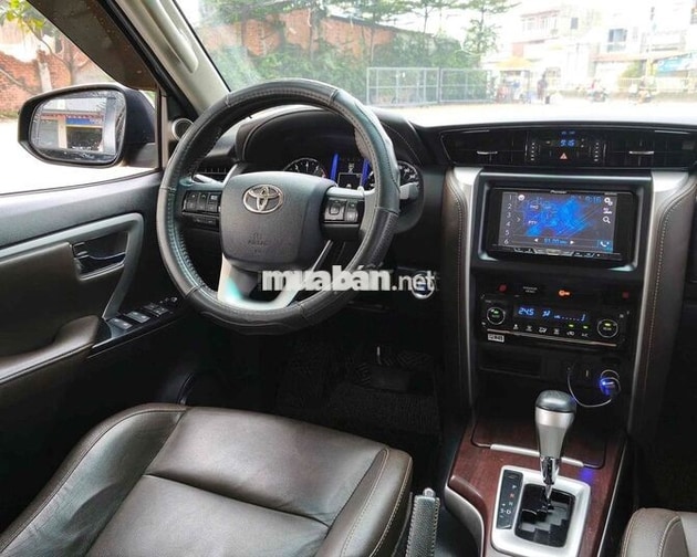 Toyota Fortuner SUV 2017 Đen 40.000km