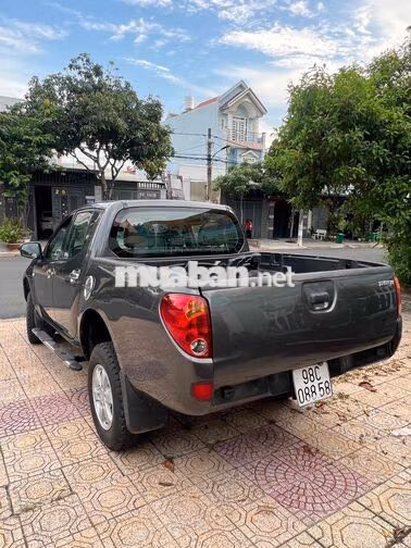 Mitsubishi Triton 2011 : giá 158tr