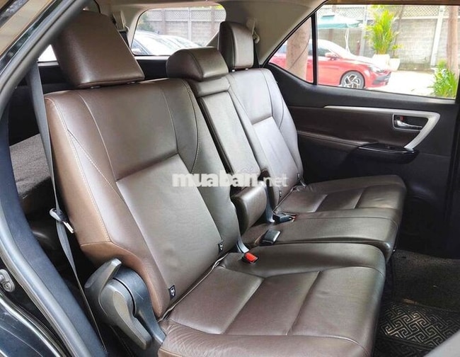 Toyota Fortuner SUV 2017 Đen 40.000km