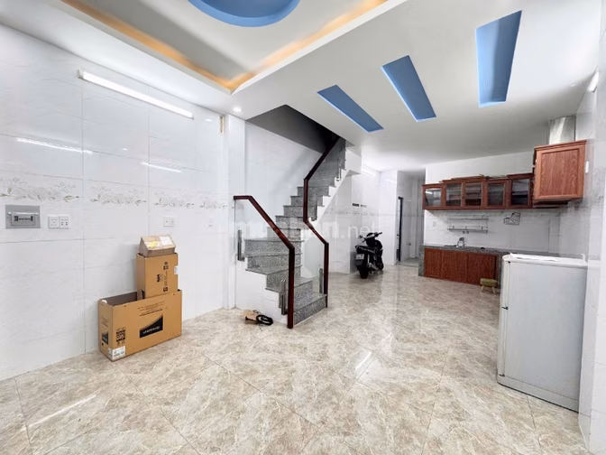 Bán Nhà Nguyên Căn Giáp Quận 1, Sài Gòn Pear,  The Manor, Vinhomes....