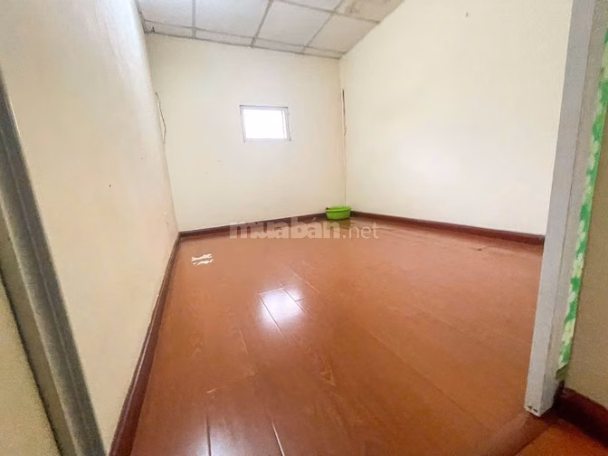 CHO THUÊ NHÀ NGUYÊN CĂN DT 200M² – SÂN Ô TÔ – GẦN HV CẢNH SÁT – 6 TRỆU