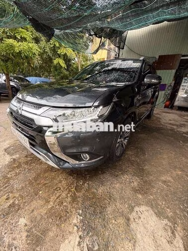 Mitsubishi Outlander CVT 2023 xám