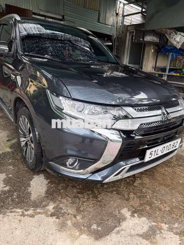 Mitsubishi Outlander CVT 2023 xám
