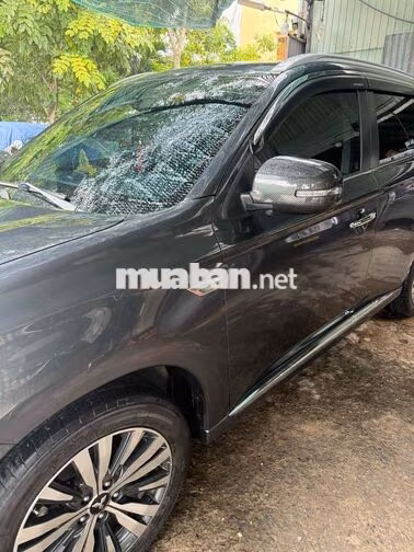 Mitsubishi Outlander CVT 2023 xám