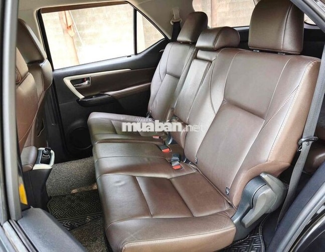 Toyota Fortuner SUV 2017 Đen 40.000km