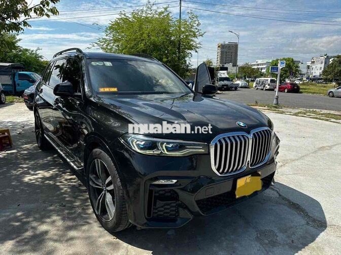 BMW X7 xDrive40i 2022 Đen 7 chỗ