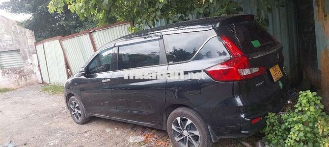 Suzuki Ertiga Hybrid 2022 Tự động Đen