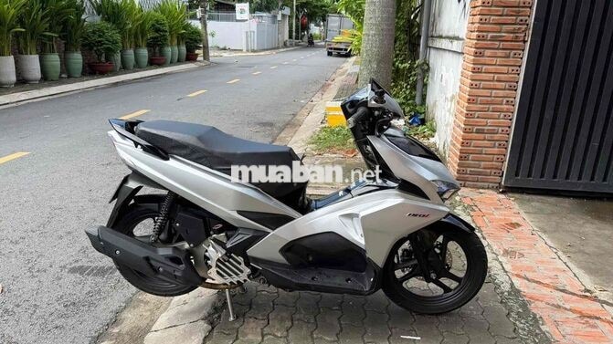 Honda Air Blade 2016 Bạc 31000 km