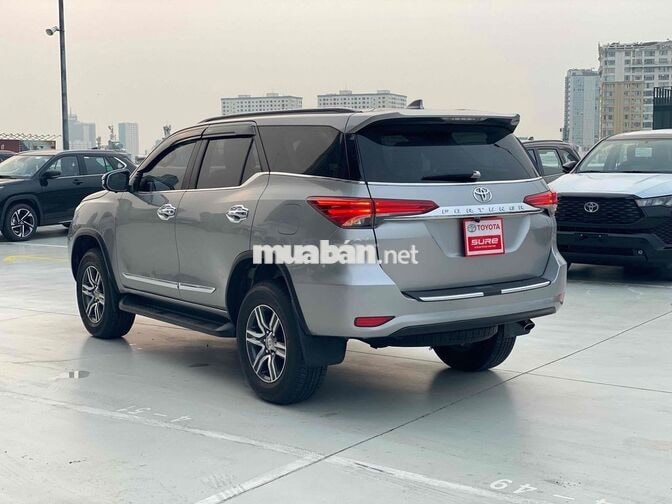 Toyota Fortuner 2.7AT 2016 Bạc 38000km