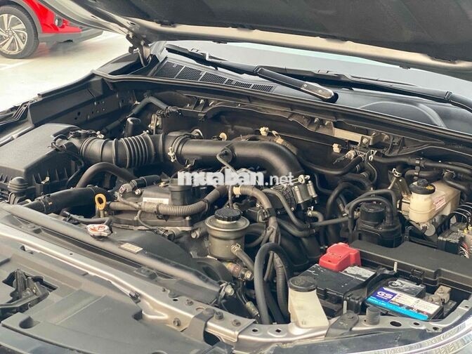 Toyota Fortuner 2.7AT 2016 Bạc 38000km