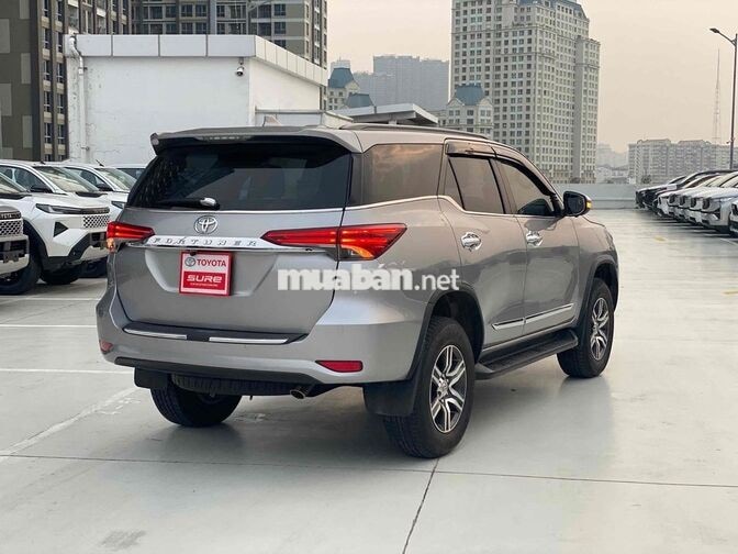 Toyota Fortuner 2.7AT 2016 Bạc 38000km