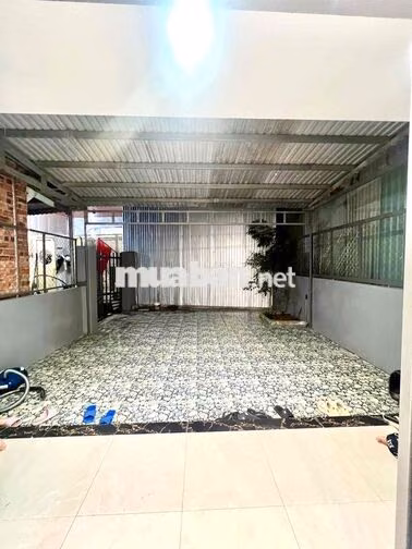 Nhà sát chợ và biển,kiệt Nguyễn Chánh,siêu to thoáng