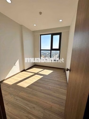 CẦN BÁN CĂN 2PN 2WC - Ngay Xa Lộ Hà Nội