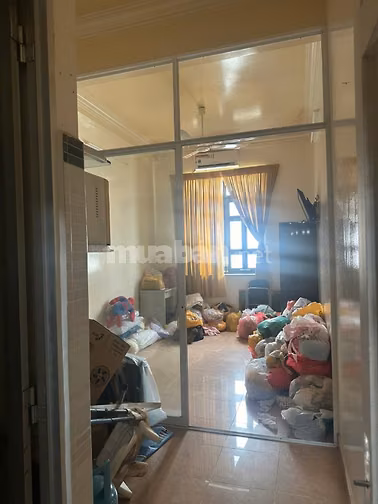 Cho thuê nhà mặt tiền nguyên căn 92B Trần Quốc Toản, P.Xuân Hòa, 6x15m