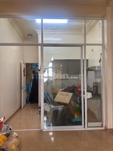 Cho thuê nhà mặt tiền nguyên căn 92B Trần Quốc Toản, P.Xuân Hòa, 6x15m
