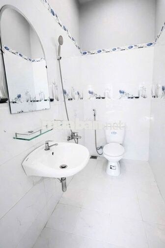 PHÒNG THOÁNG FULL NT NGAY NGÃ 4 PHÚ NHUẬN, CV GIA ĐỊNH
