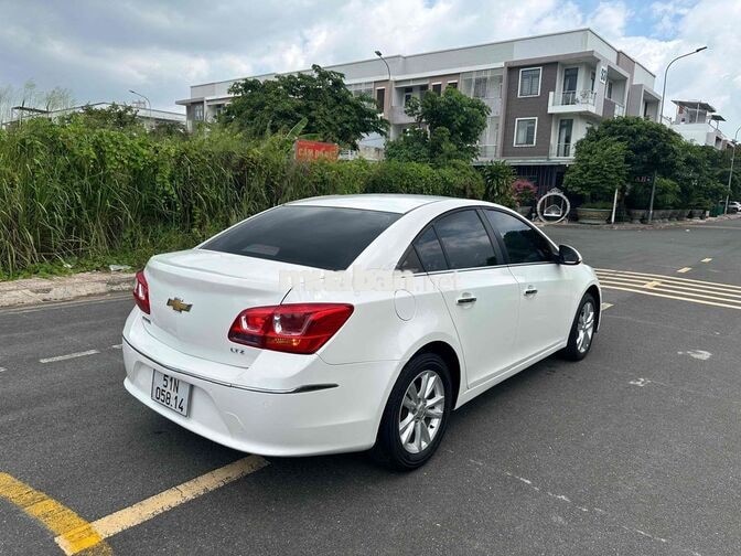 Chevrolet Cruze LTZ 2015 Cao cấp Tự động Trắng