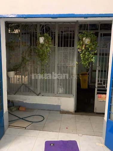 Nhà hẻm xe hơi Phan Huy Ích, 4.5mx13m, 1 lầu, 2 phòng ngủ, 1 phòng thờ