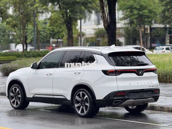 VinFast Lux SA2.0 2021 Trắng