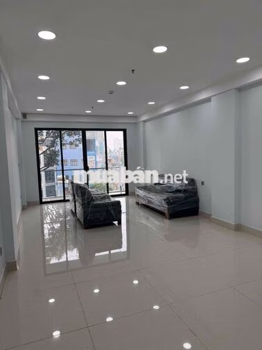 Cho thuê văn phòng cao cấp, trung tâm quận 10.