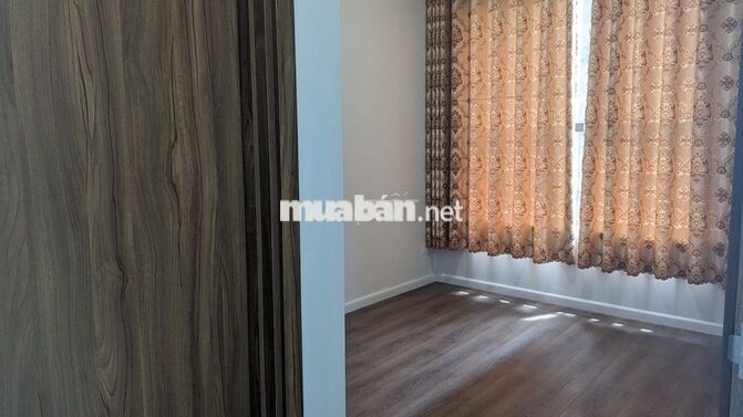 🚨 Bán Gấp Căn 2PN 2WC ban công 64m Opal Skyline - Chỉ 2 Tỷ (Bao Ra Sổ)