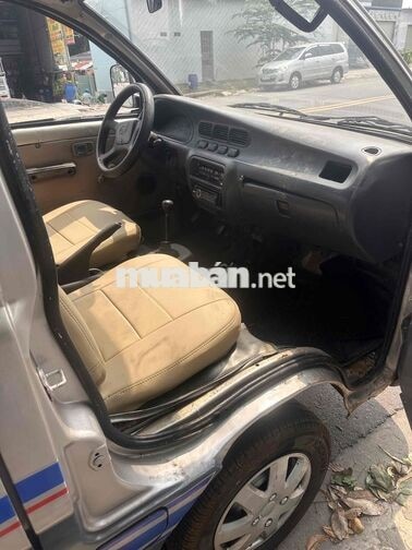 Xe ô tô 2000 Bạc 7 chỗ