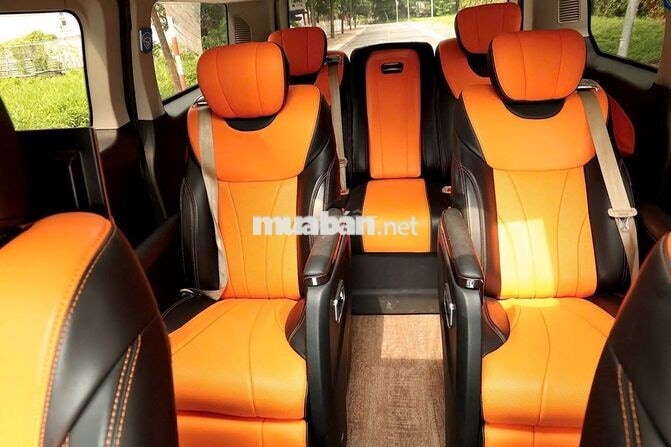 Ford Tourneo Titanium 2019 Trắng 9 vạn km