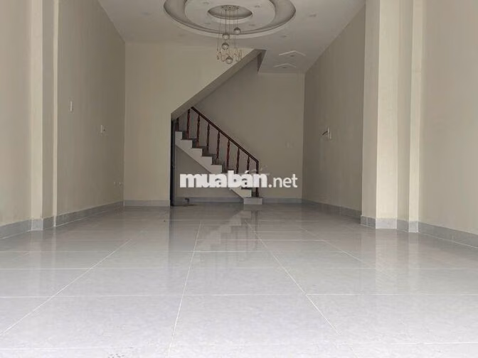 Cho thuê nhà Nguyên Căn MT Trần hưng Đạo, 4.5 x 10m, T+2L