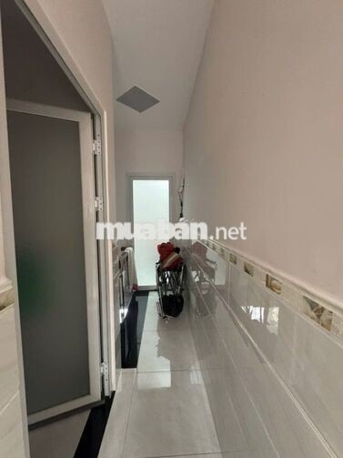 NHÀ MT XUÂN THỚI 21. DT 40M2 GIÁ 2,4 TỶ VI BẰNG