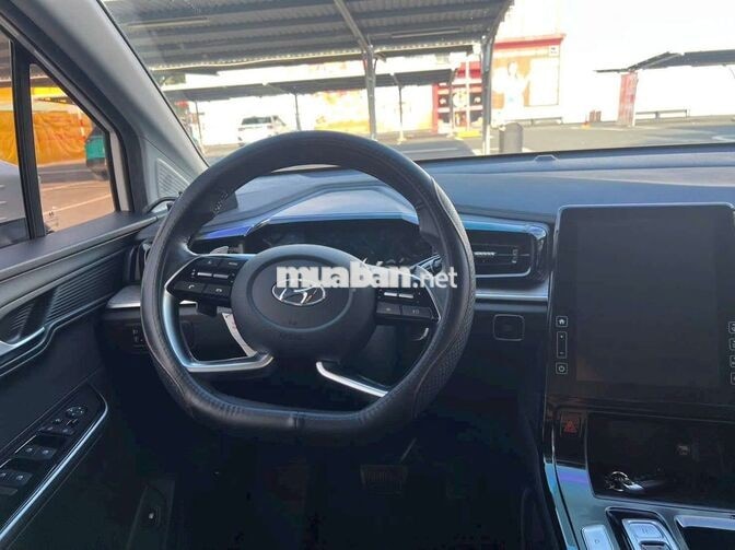Hyundai Custin 1.5 Turbo Đặc Biệt 2024 Trắng 7 chỗ